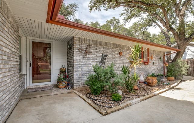 5819  Dean Martin St, San Antonio, TX 78240 — photo 24
