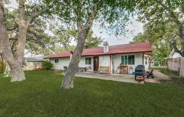5819  Dean Martin St, San Antonio, TX 78240 — photo 3