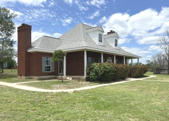 4612  County Road 117, Floresville, TX 78114 — photo 5