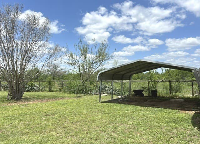 4612  County Road 117, Floresville, TX 78114 — photo 6