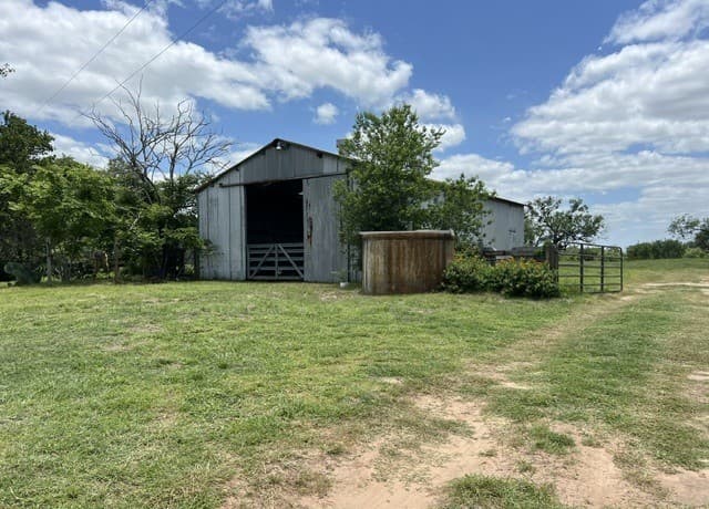 4612  County Road 117, Floresville, TX 78114 — photo 7