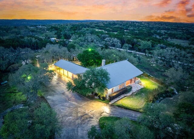 377 Buffalo Springs Rd