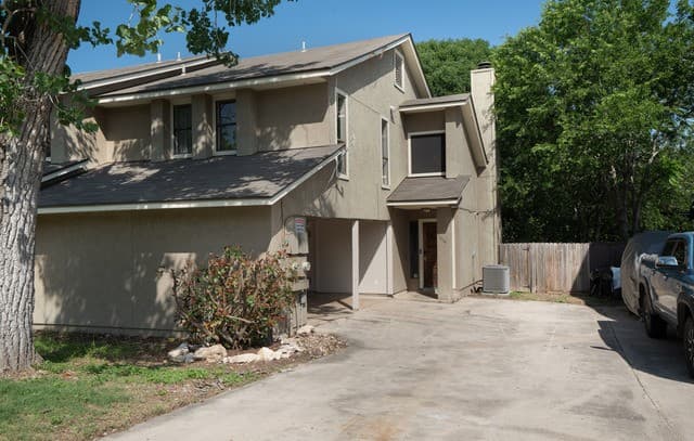 12150/12152  Vista Nogal St, San Antonio, TX 78213 — photo 13