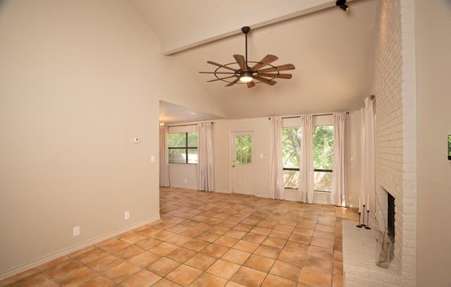 12150/12152  Vista Nogal St, San Antonio, TX 78213 — photo 3