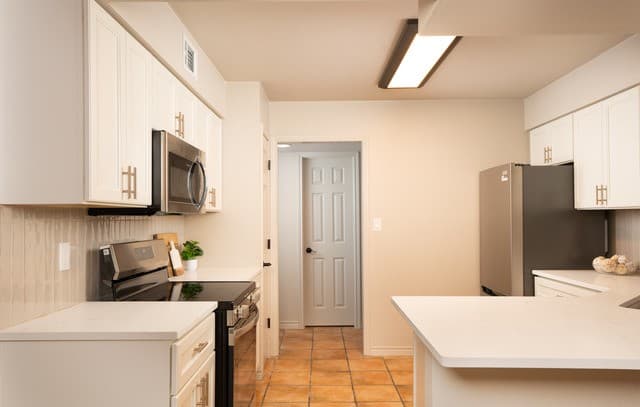 12150/12152  Vista Nogal St, San Antonio, TX 78213 — photo 5