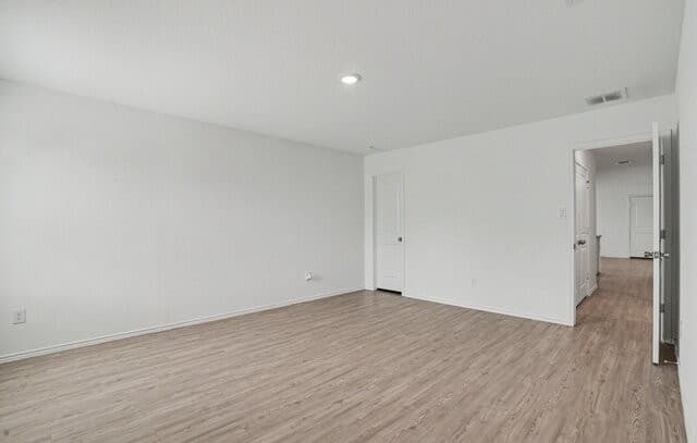 5427  Daphne Path, San Antonio, TX 78253 — photo 10