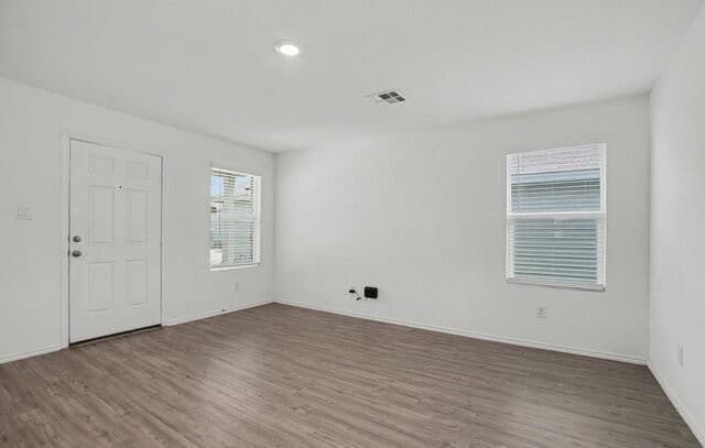 5427  Daphne Path, San Antonio, TX 78253 — photo 2