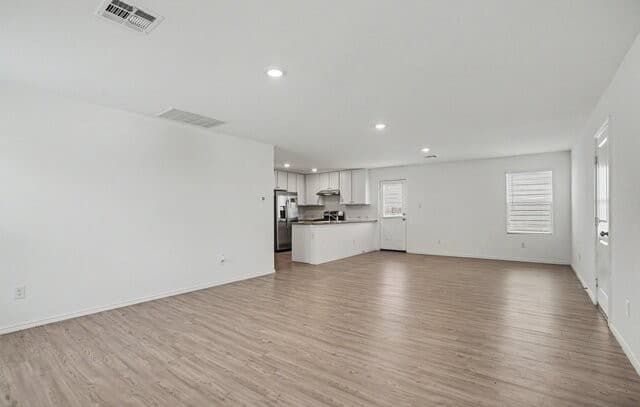 5427  Daphne Path, San Antonio, TX 78253 — photo 3