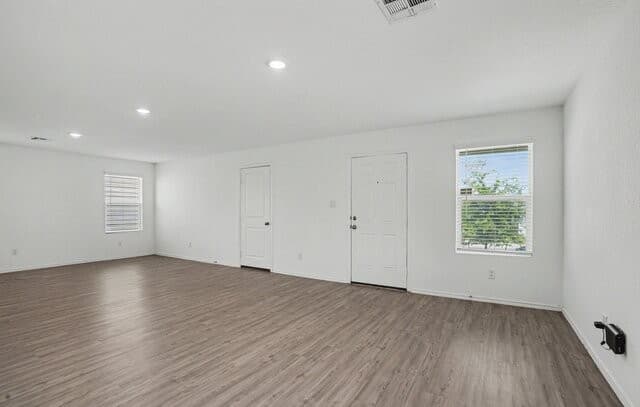 5427  Daphne Path, San Antonio, TX 78253 — photo 4