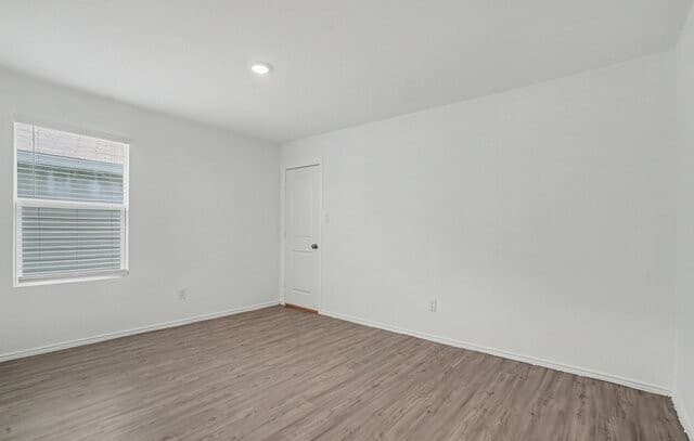 5427  Daphne Path, San Antonio, TX 78253 — photo 6