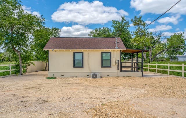 8701  County Road 128, Floresville, TX 78114 — photo 3