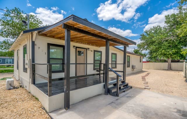 8701  County Road 128, Floresville, TX 78114 — photo 5