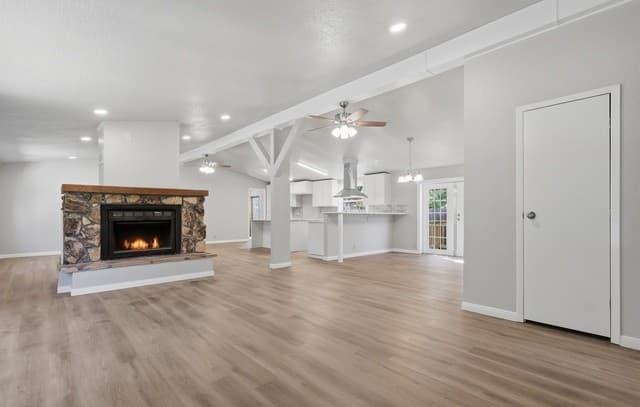 507  Forest Hill St, Canyon Lake, TX 78133 — photo 2