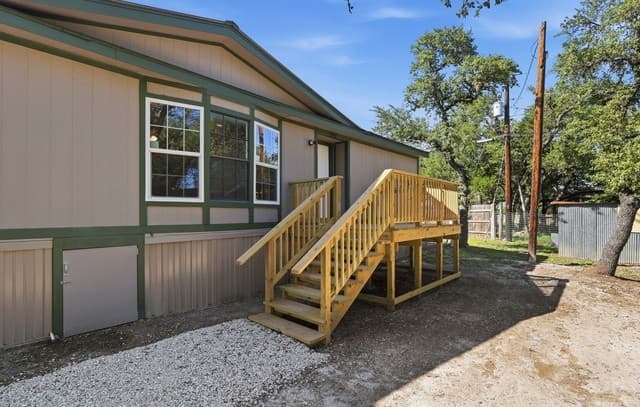 507  Forest Hill St, Canyon Lake, TX 78133 — photo 4
