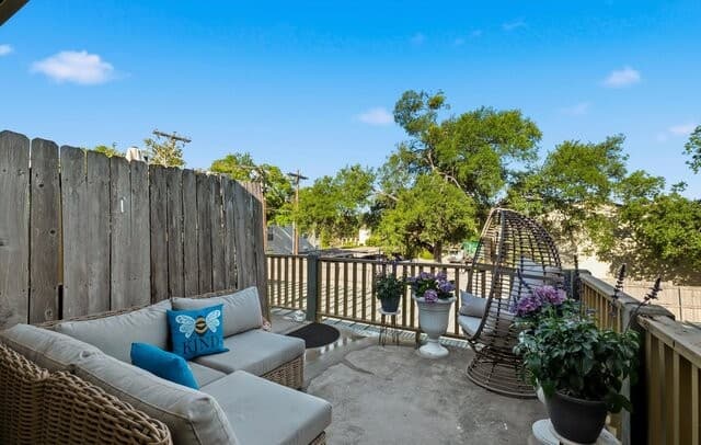 3678  Hidden Dr Unit 101, San Antonio, TX 78217 — photo 14