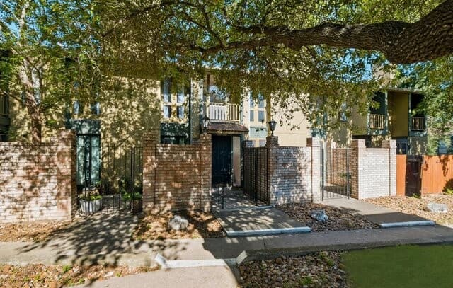 3678  Hidden Dr Unit 101, San Antonio, TX 78217 — photo 23