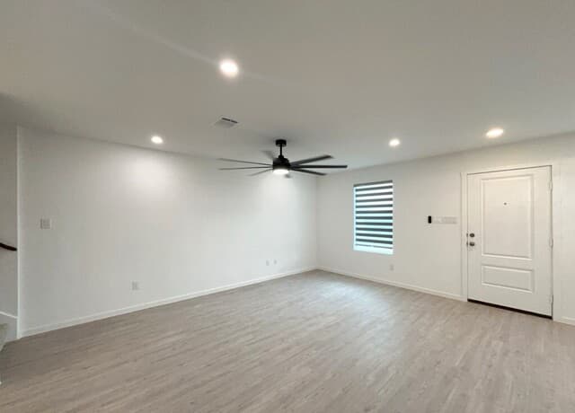 6914  Dorato Ridge, Elmendorf, TX 78112 — photo 10