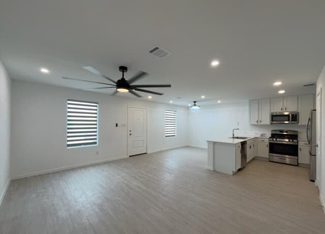 6914  Dorato Ridge, Elmendorf, TX 78112 — photo 11