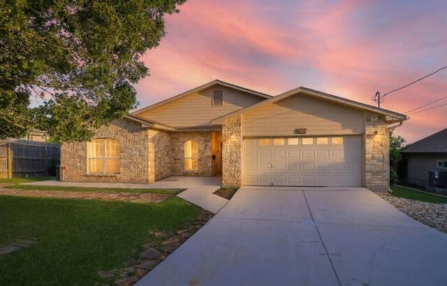 7803 Alton Blvd