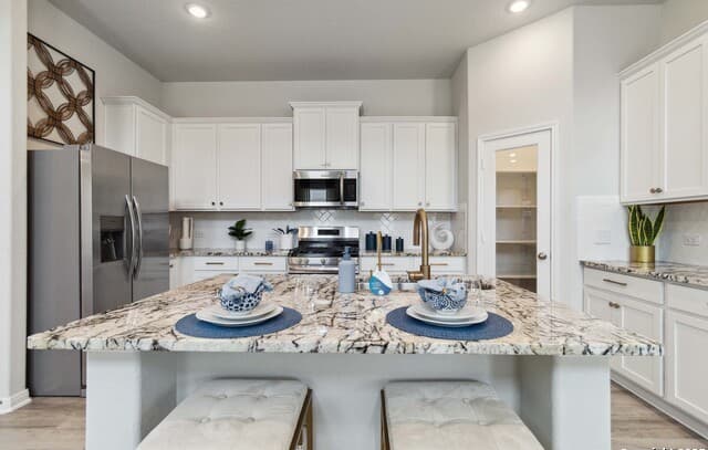 8526  Red Hawk Loop, San Antonio, TX 78222 — photo 4