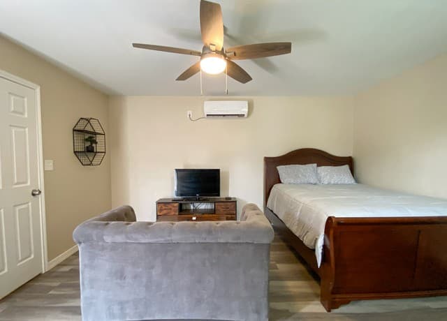 107 W Jewell St Unit BLDG B, San Antonio, TX 78226 — photo 7