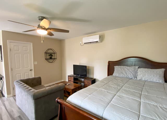 107 W Jewell St Unit BLDG B, San Antonio, TX 78226 — photo 8