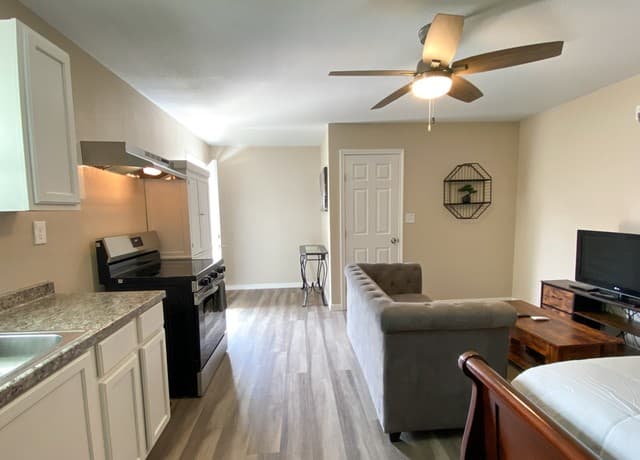 107 W Jewell St Unit BLDG B, San Antonio, TX 78226 — photo 9