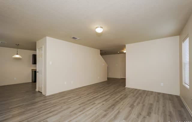 7539  Spanish Dagger, San Antonio, TX 78218 — photo 3