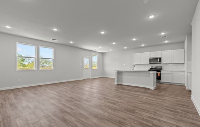 9947  Chavaneaux Lndg, San Antonio, TX 78221 — photo 2