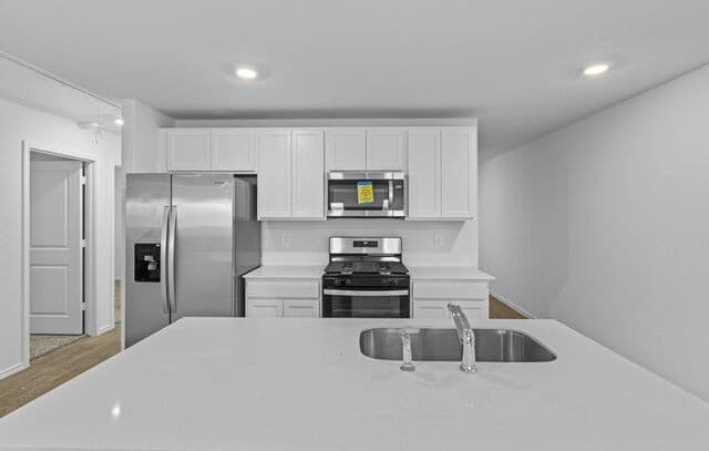 16055  Mahogany Way, Elmendorf, TX 78112 — photo 10
