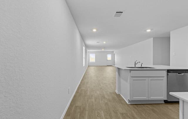 16055  Mahogany Way, Elmendorf, TX 78112 — photo 6