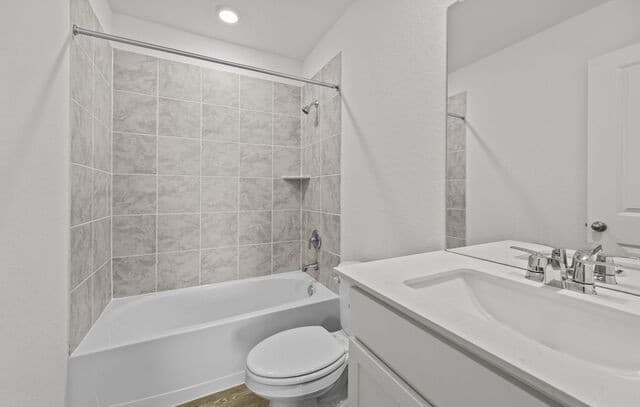 16023  Mahogany Way, Elmendorf, TX 78112 — photo 11