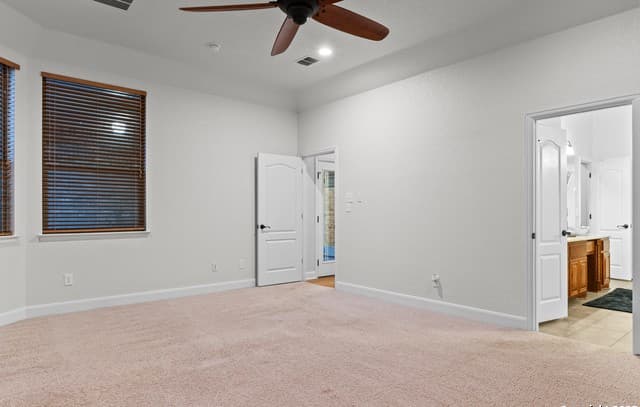 9715  Wind Gate Pkwy, San Antonio, TX 78254 — photo 13