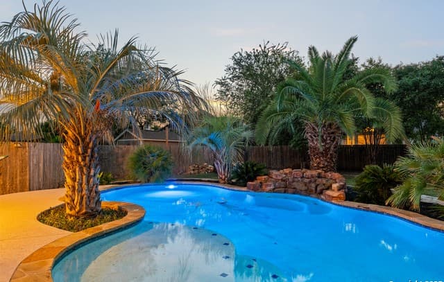 9715  Wind Gate Pkwy, San Antonio, TX 78254 — photo 2