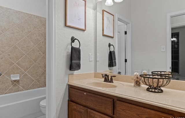 9715  Wind Gate Pkwy, San Antonio, TX 78254 — photo 20