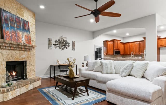 9715  Wind Gate Pkwy, San Antonio, TX 78254 — photo 4