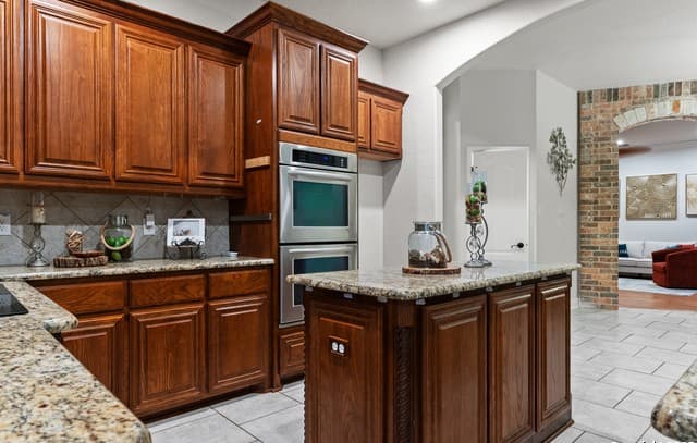 9715  Wind Gate Pkwy, San Antonio, TX 78254 — photo 6