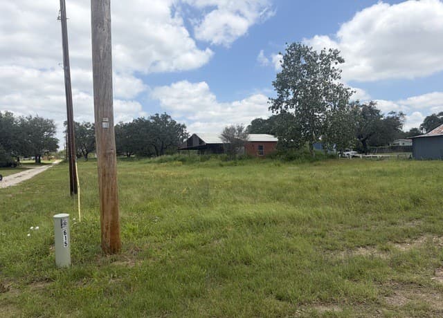 615  Rossville Rd