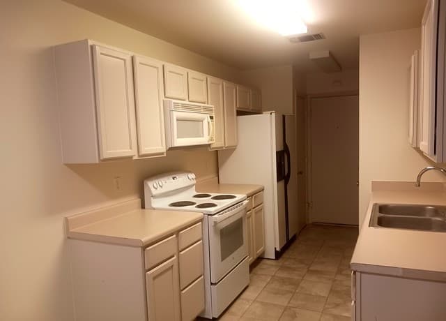7719  Rustic Park, San Antonio, TX 78240 — photo 4