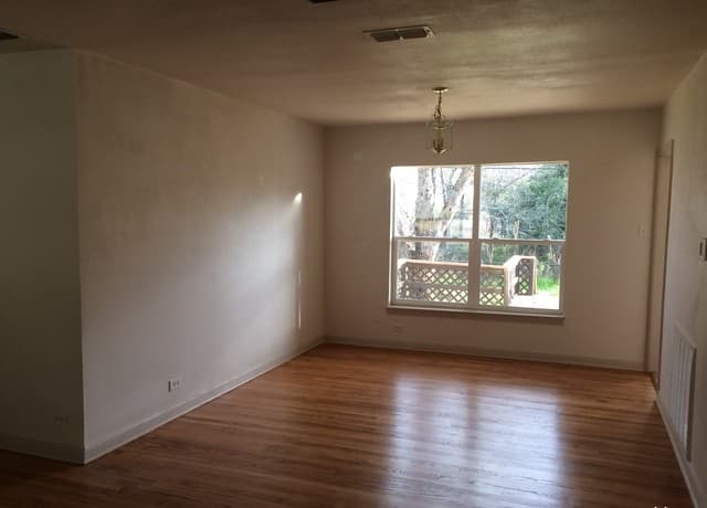 1204  Wiltshire Ave, Terrell Hills, TX 78209 — photo 2