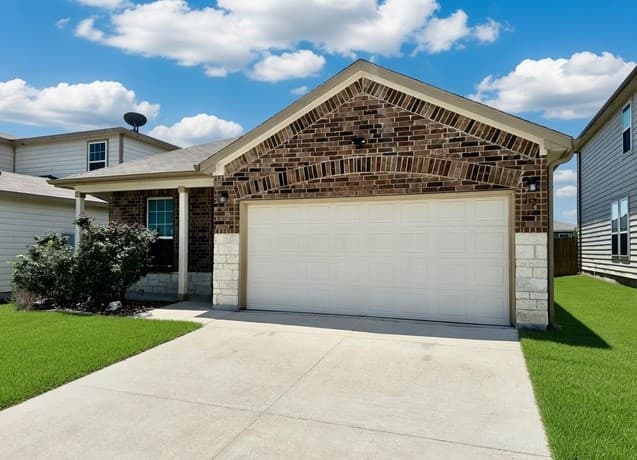 452  Holly Bush, New Braunfels, TX 78130 — photo 2