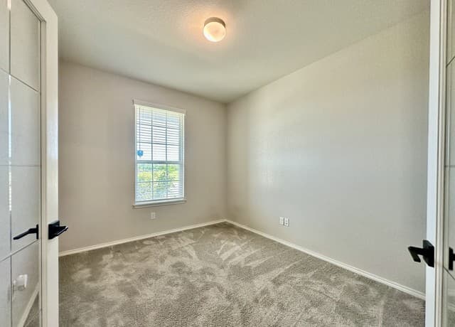 452  Holly Bush, New Braunfels, TX 78130 — photo 7