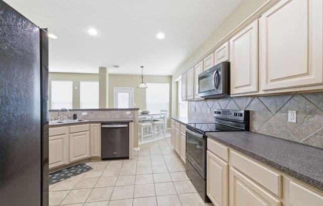 209  Summit View, Cibolo, TX 78108 — photo 14