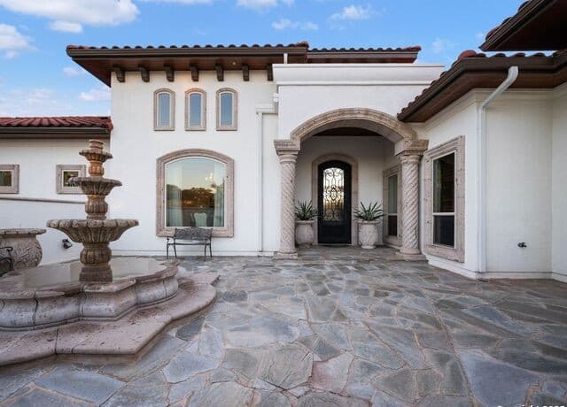 131  Champions Bend, San Antonio, TX 78258 — photo 5