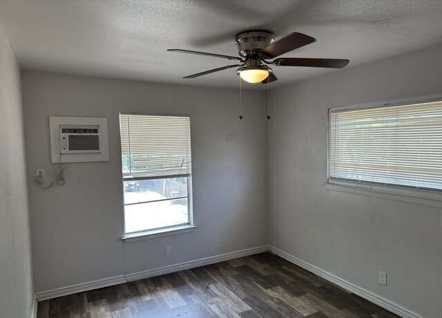 3614  Neer Unit 3, San Antonio, TX 78201 — photo 8