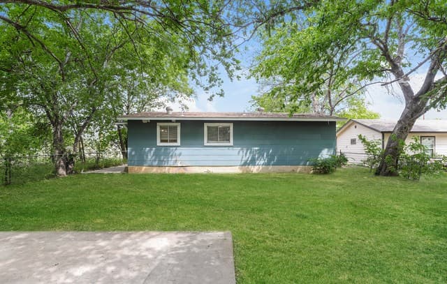 738  Sterling Drive, San Antonio, TX 78220 — photo 15