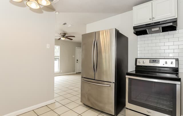 738  Sterling Drive, San Antonio, TX 78220 — photo 3
