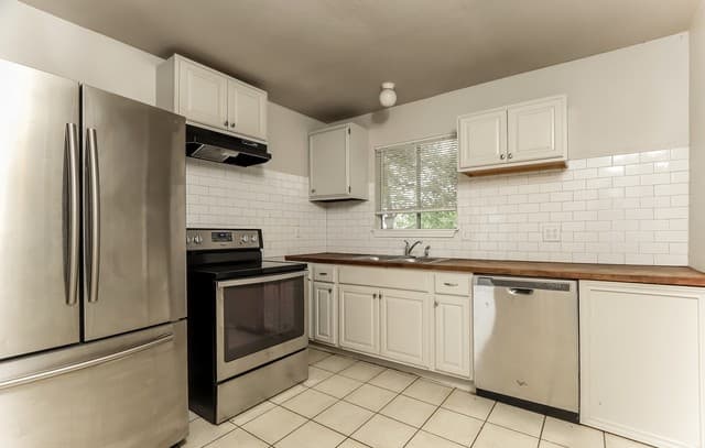 738  Sterling Drive, San Antonio, TX 78220 — photo 4