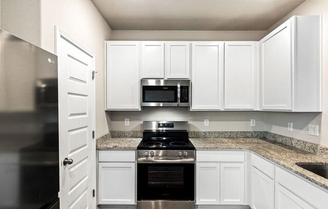 7663  Stud Dr., Elmendorf, TX 78112 — photo 10