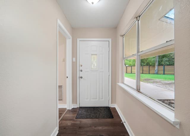 19214  Grey Forest, Helotes, TX 78023 — photo 3